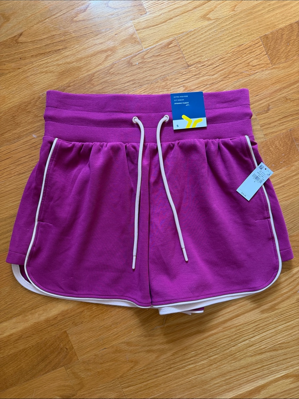 Old Navy Dynamic Fleece Active Shorts
